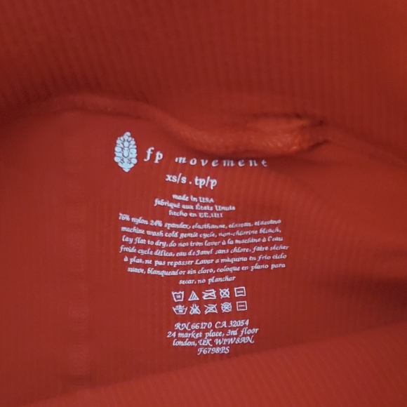 ❤ Free People Ultra High Rise Happiness Runs Leggings ❤ - Picture 14 of 16